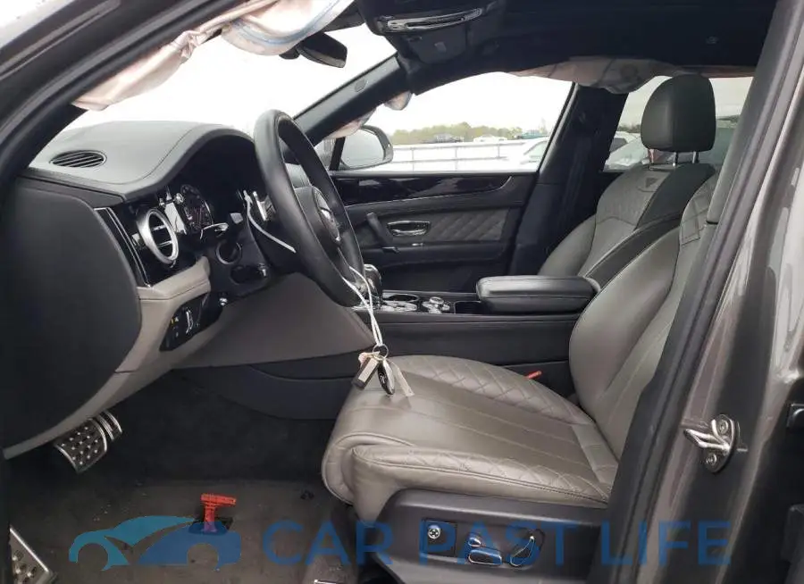 SJAAC2ZV6JC017084# 7