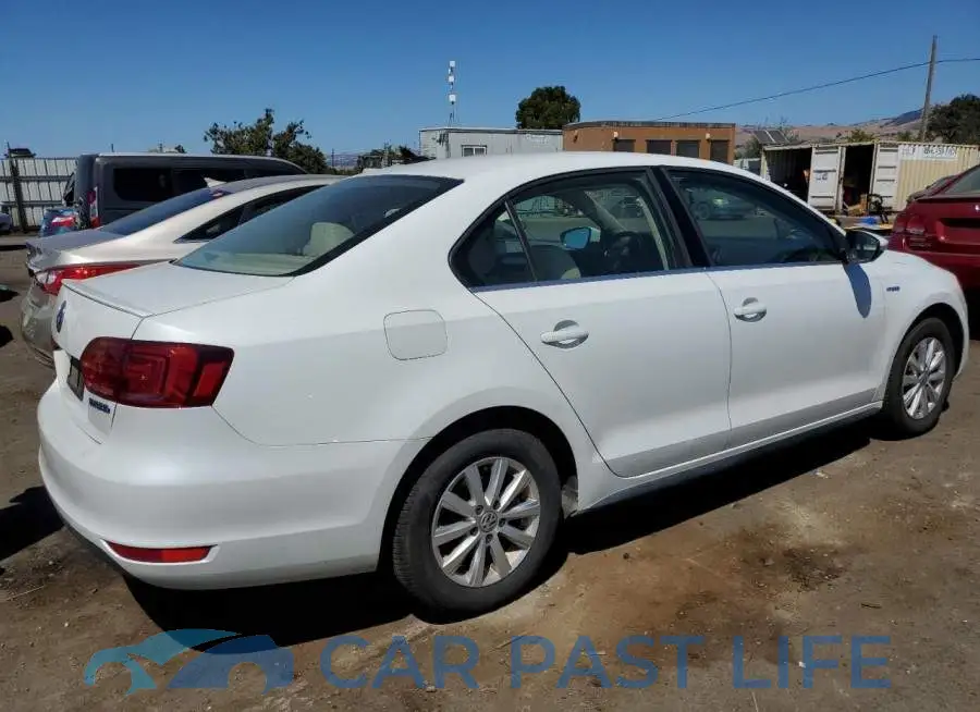 3VW637AJ4EM213830# 3
