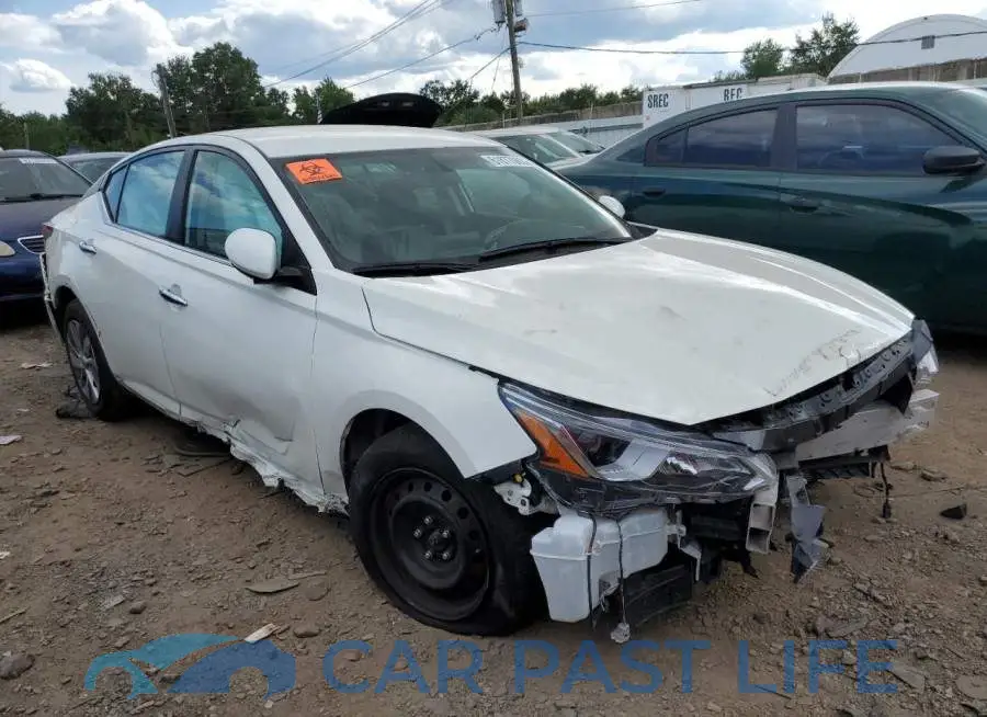 1N4BL4BV9LC161617# 4