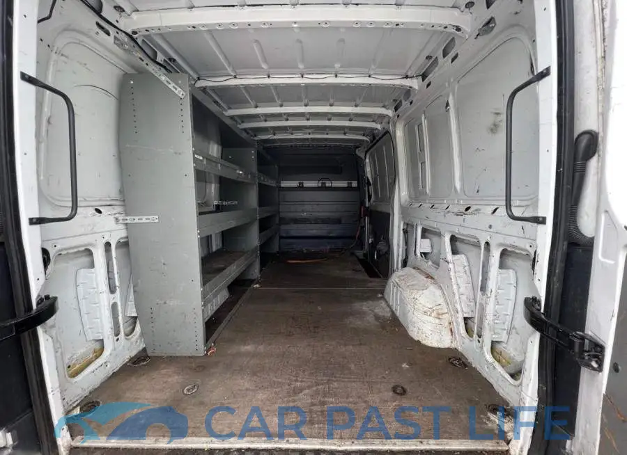 WD3PE7CC4FP137757# 6