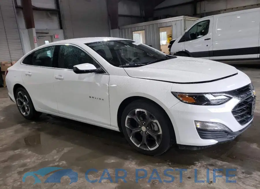 1G1ZD5ST9NF180575# 4