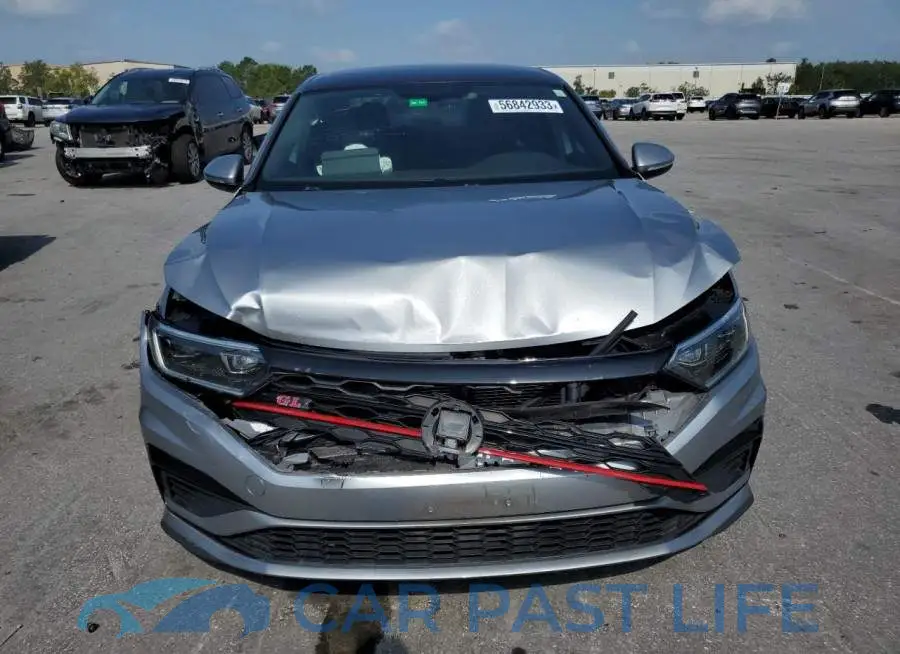 3VW5T7BU6KM207043# 5