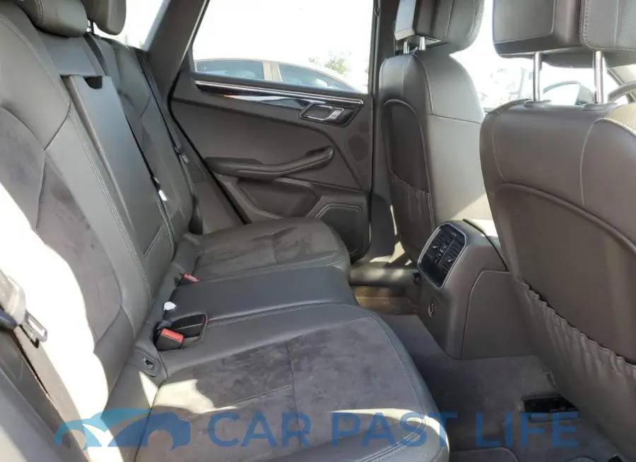 WP1AA2A52JLB17889# 11