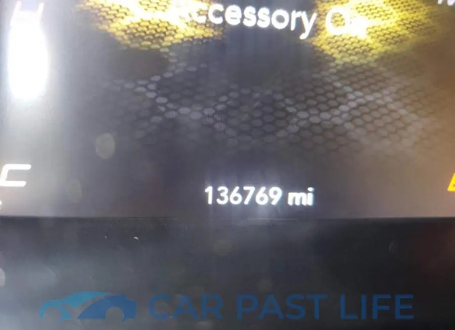 2C3CDXBG9FH870648# 8