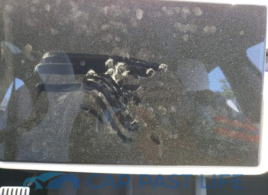 5YJSA1E5XNF465085# 9