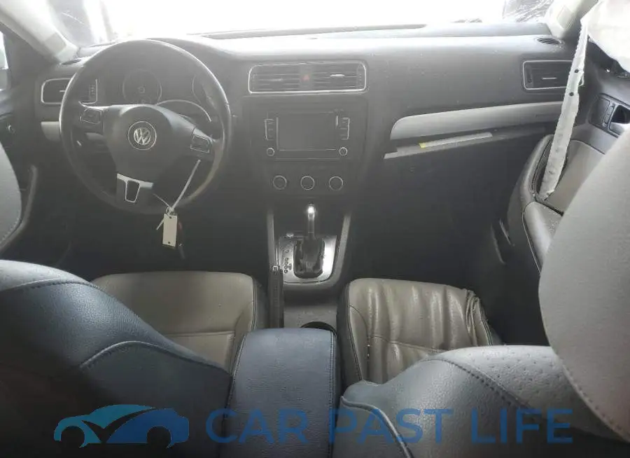 3VW637AJ6EM211223# 8