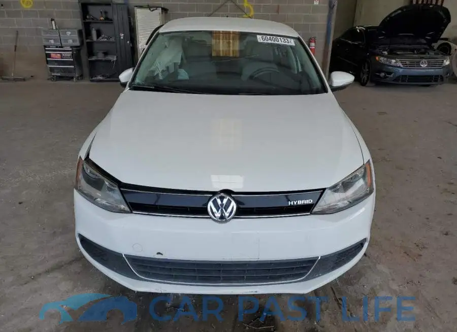 3VW637AJ6EM211223# 5