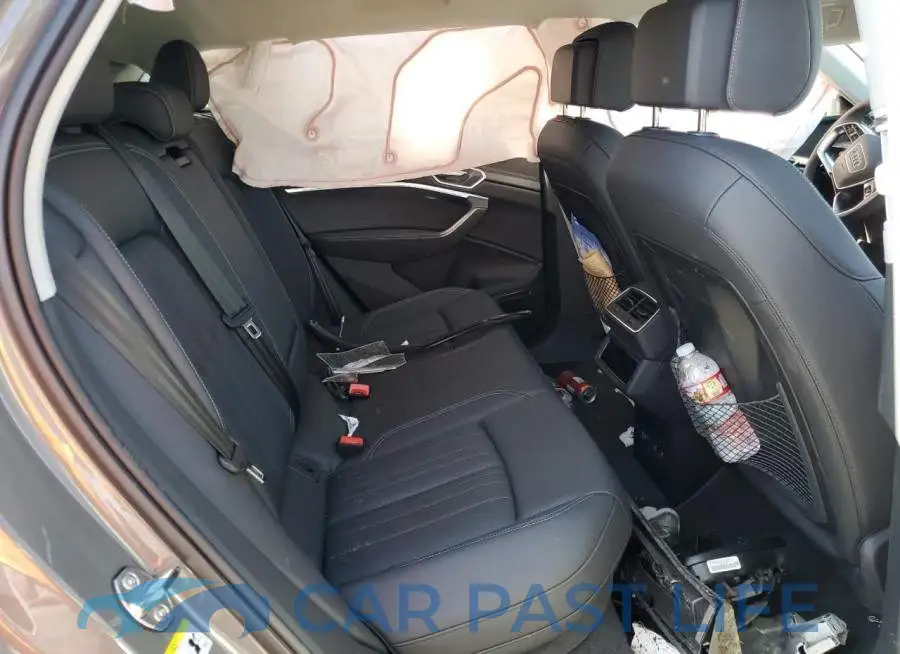 WA15AAGE2RB010261# 11