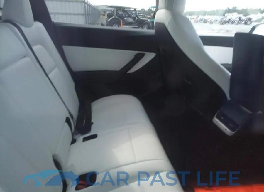 7SAYGDEE6NF463511# 10