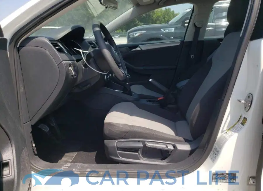 3VW167AJ2HM370147# 7