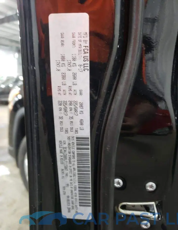 3C4NJDBB9JT115807# 13