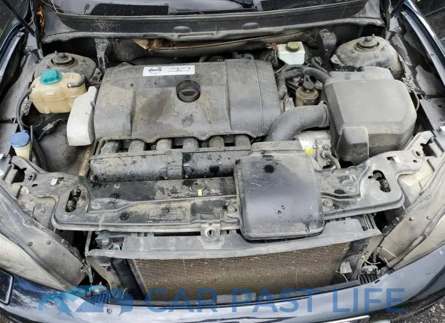 YV4952CZ2E1682067# 12