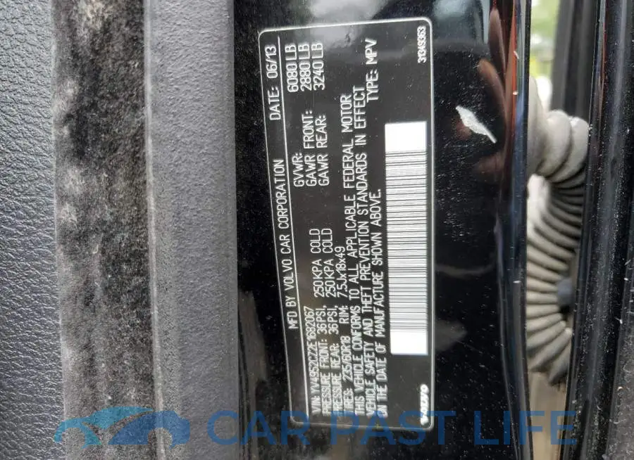 YV4952CZ2E1682067# 13