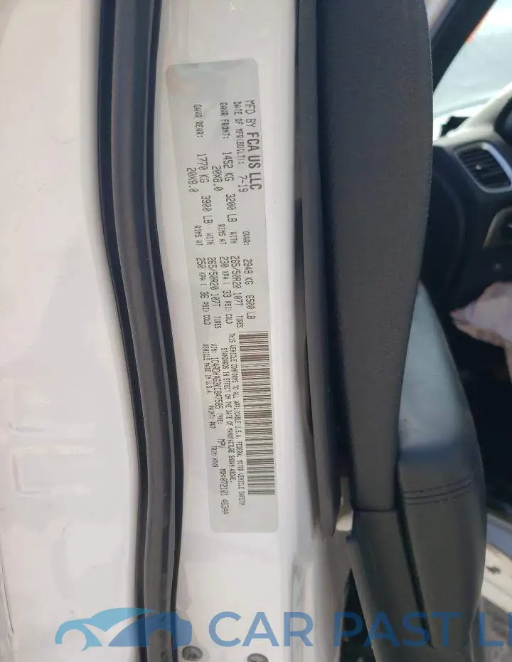1C4RDHAG3KC847585# 12