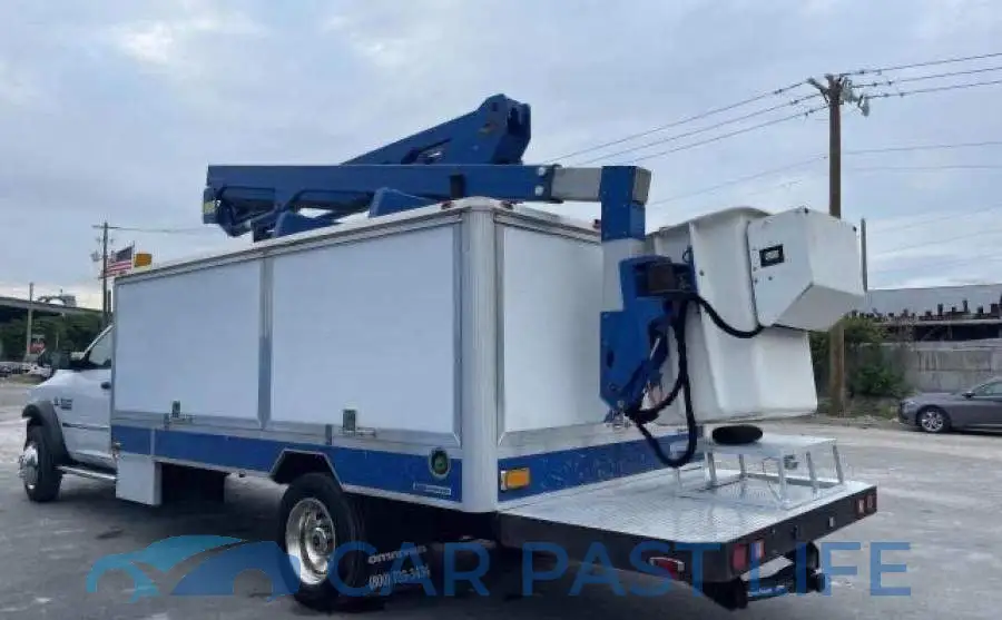 3C7WRMDL9EG180869# 3