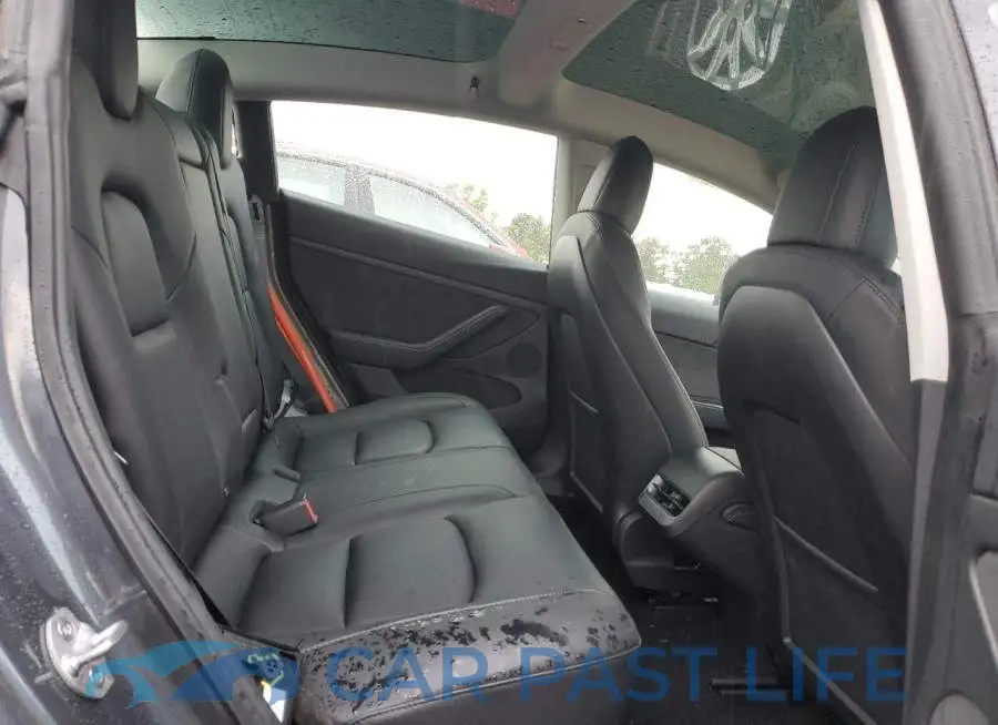 5YJ3E1EB1NF350910# 10