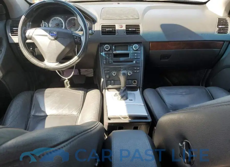 YV4952CZ8E1693770# 8