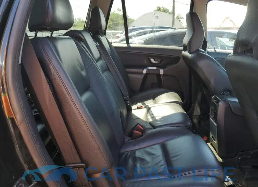 YV4952CZ8E1693770# 10