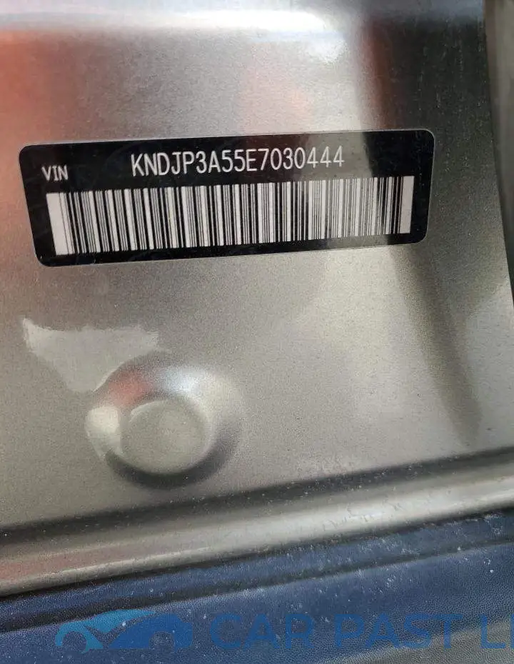 KNDJP3A55E7030444# 13