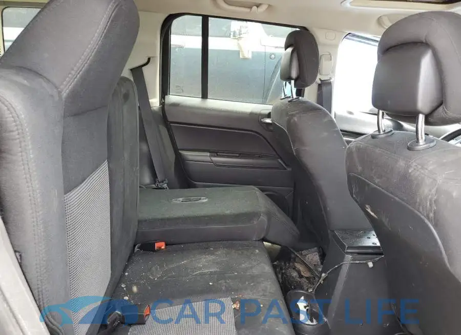 1C4NJPFB8ED731974# 11