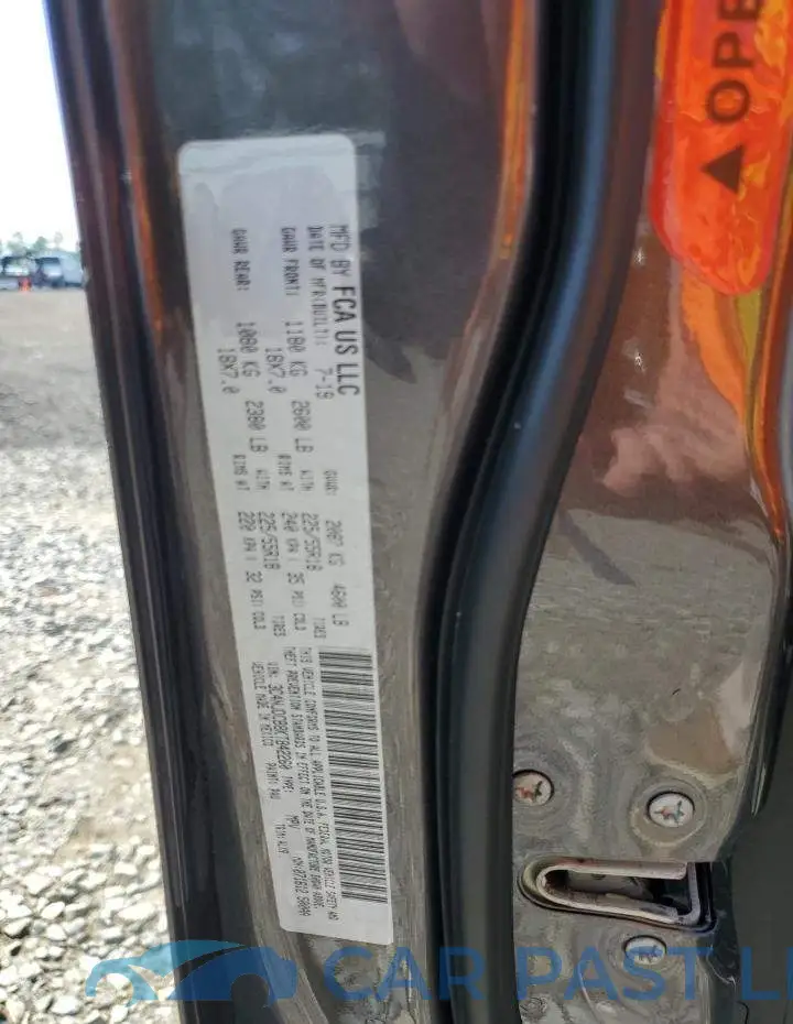 3C4NJDCB8KT842260# 13
