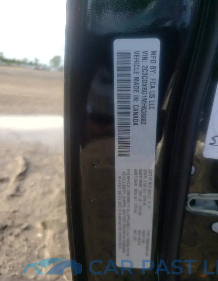 2C3CDXBG1MH638882# 13