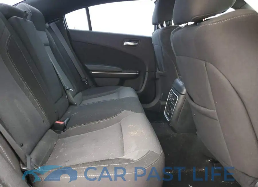 2C3CDXBG9LH136572# 10