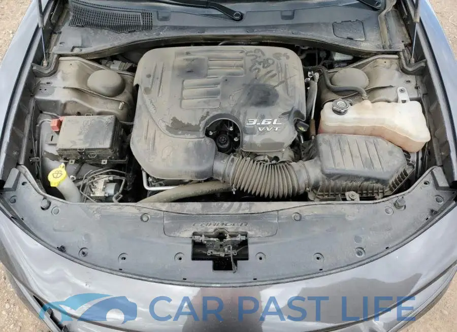 2C3CDXBG9LH136572# 11