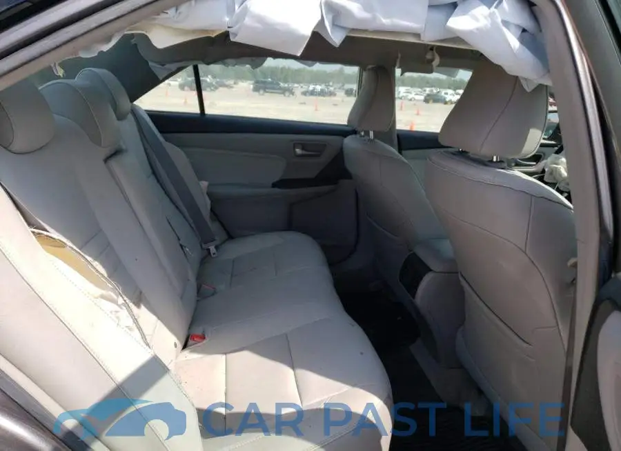 4T1BD1FK8HU214049# 10