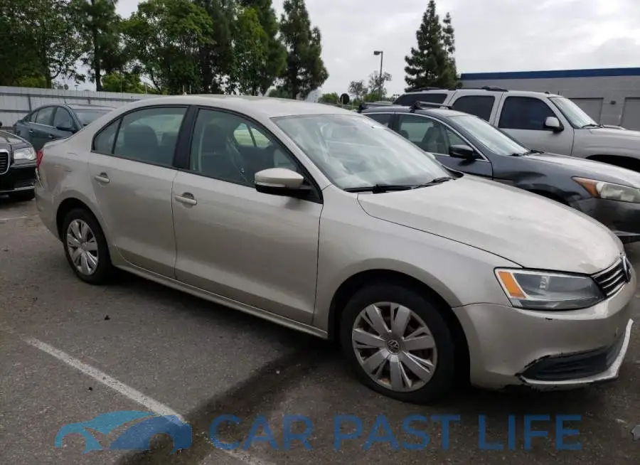 3VWD17AJ7EM303535# 4