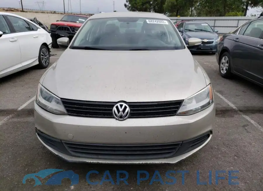 3VWD17AJ7EM303535# 5