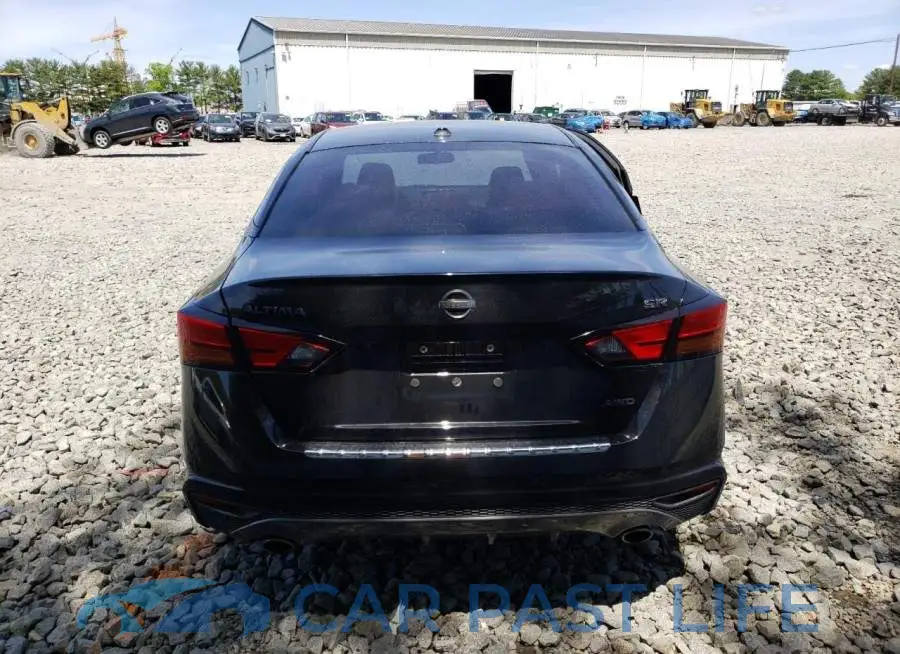 1N4BL4CW6KC182026# 6