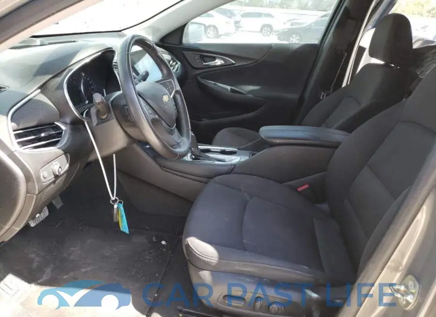 1G1ZD5ST5JF194144# 7