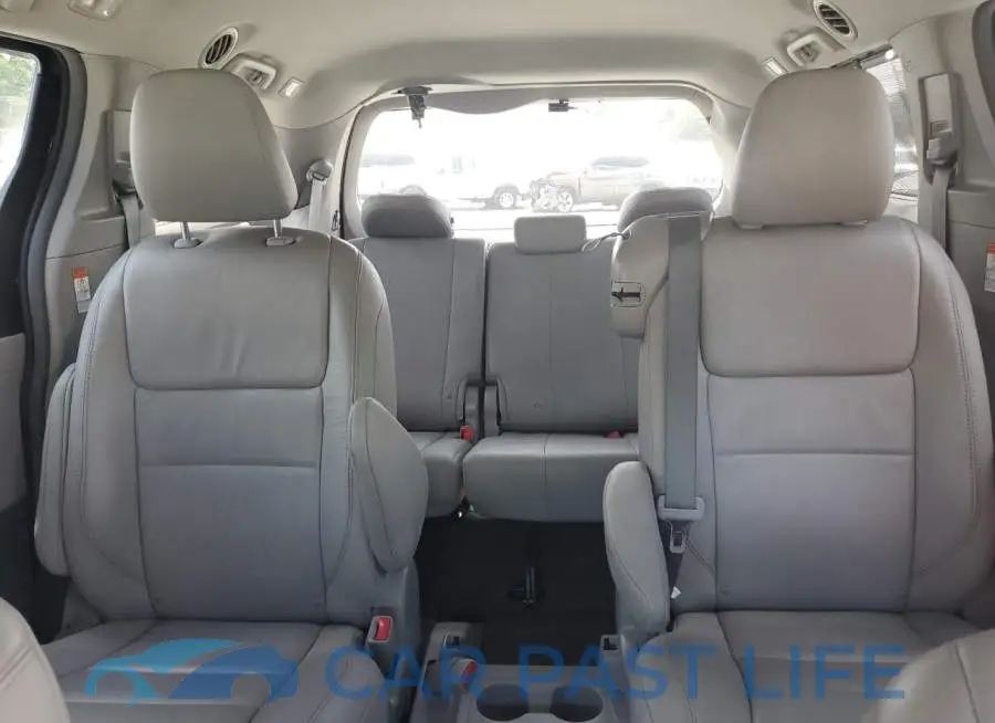 5TDYK3DC6GS696065# 10
