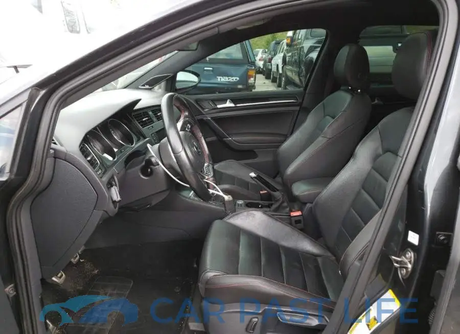 3VW5T7AU0FM002700# 7