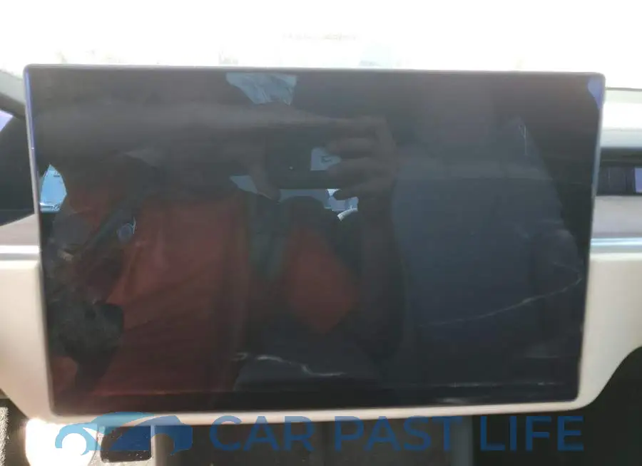 5YJSA1E56NF468002# 9