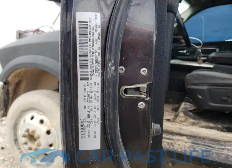 3C63RRJL2GG105877# 13