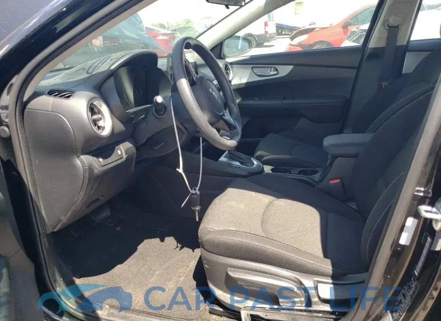 3KPF24AD8PE562307# 7