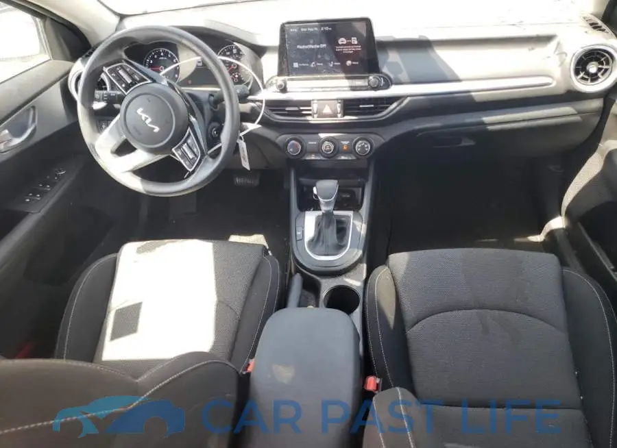3KPF24AD8PE562307# 8