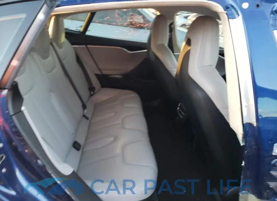 5YJSA1E2XGF120440# 10
