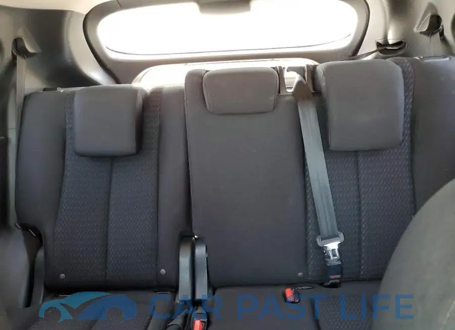 JA4AT4AA8JZ051375# 10