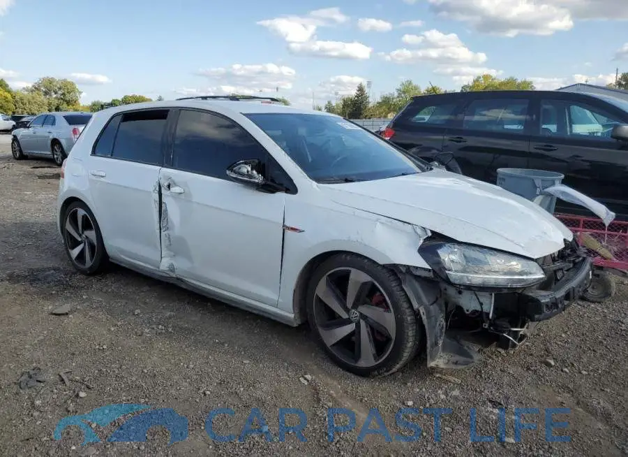 3VW5T7AU4LM001271# 4