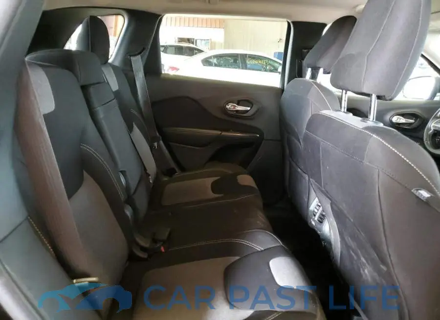 1C4PJMCB0EW200509# 11