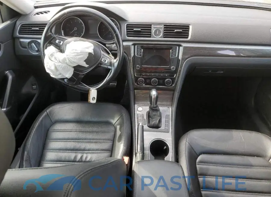 1VWCM7A37GC021257# 8