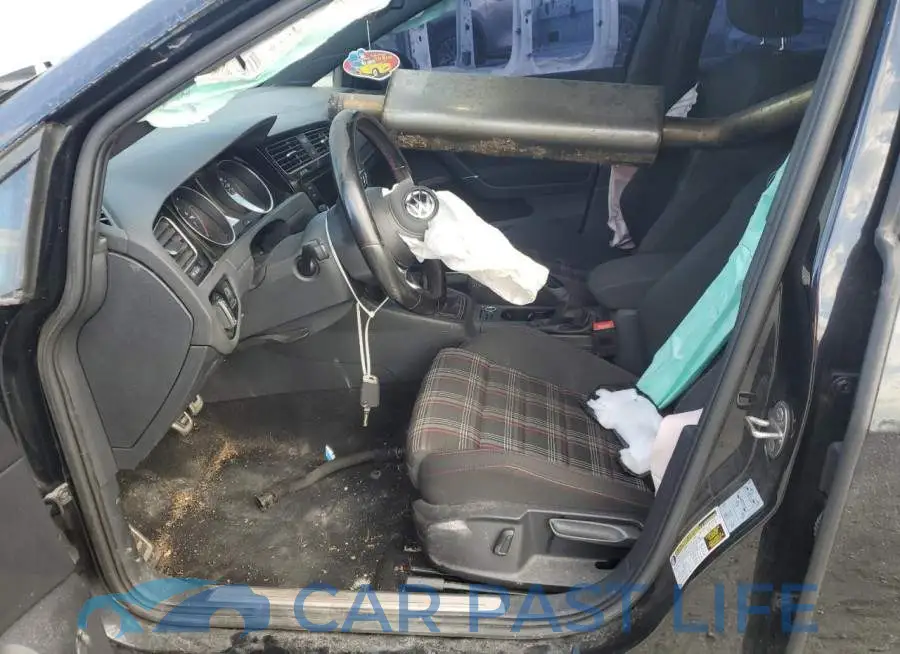 3VW5T7AU7KM020038# 7