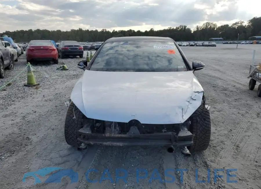 3VW5T7AU7KM020038# 5
