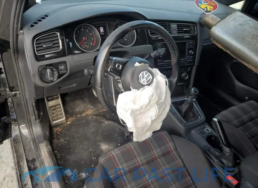 3VW5T7AU7KM020038# 8