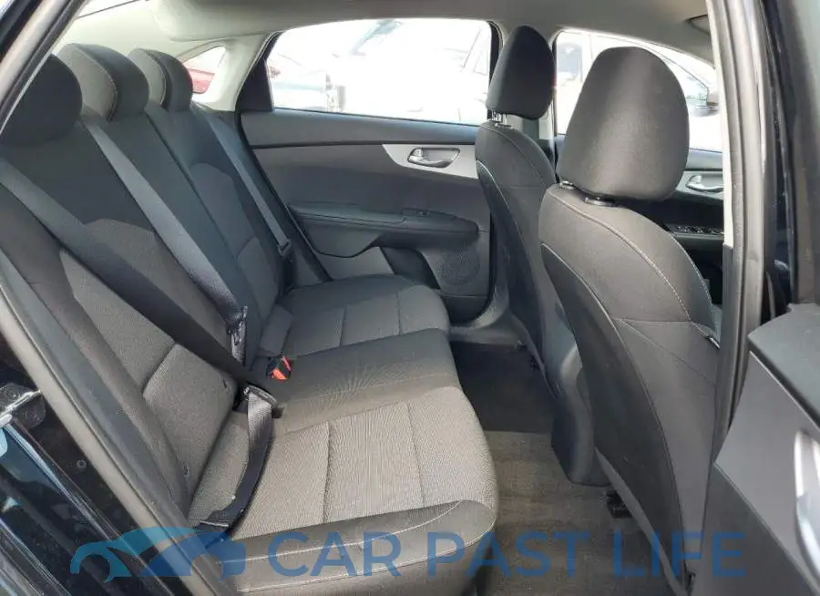 3KPF24AD9PE599401# 10