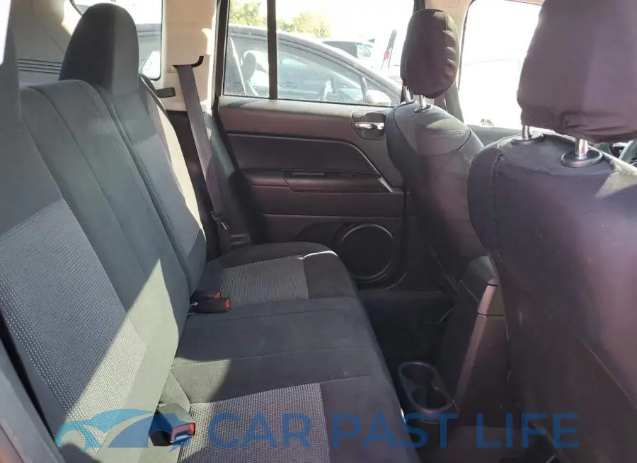1C4NJDBB3ED879308# 11