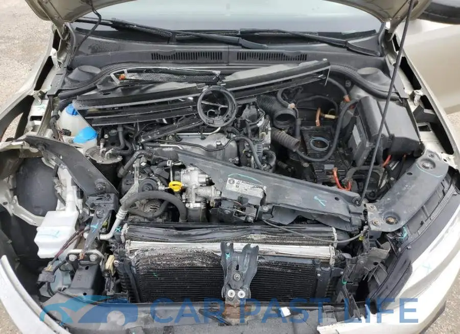 3VW3L7AJXEM330475# 11